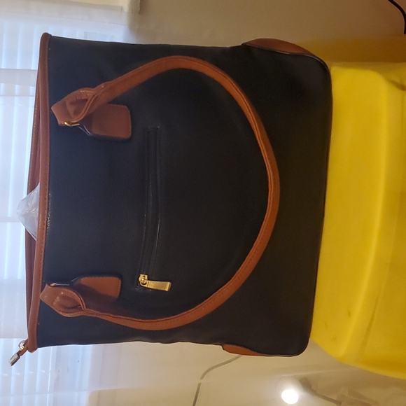 Handbag - Picture 2 of 3